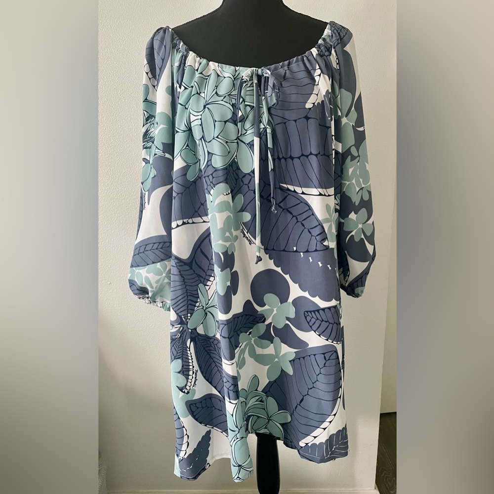 Manuhealii Hiʻilei Dress in Pua Melia Crystal Blue Size XL